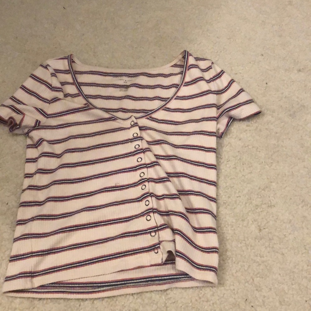 very cute soft short sleeve from American Eagle!
